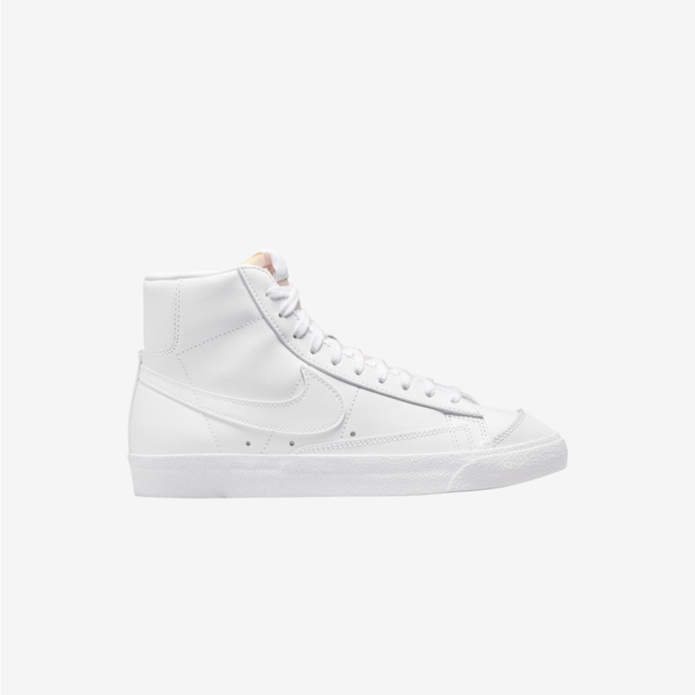 Nike Womens Mid ‘77 Blazers women’s